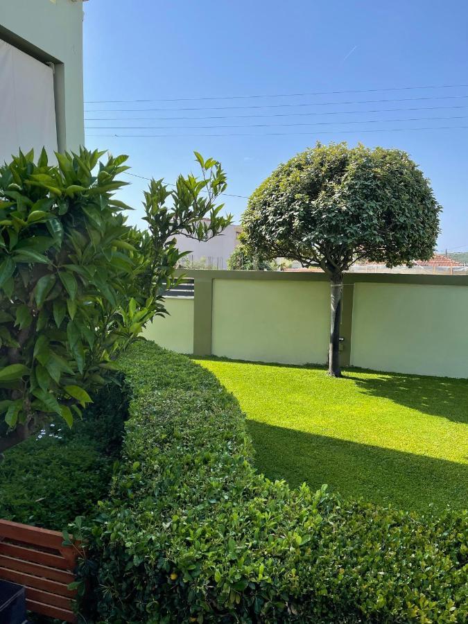 Pall'S Minimal Apartment Néa Péramos Exterior foto