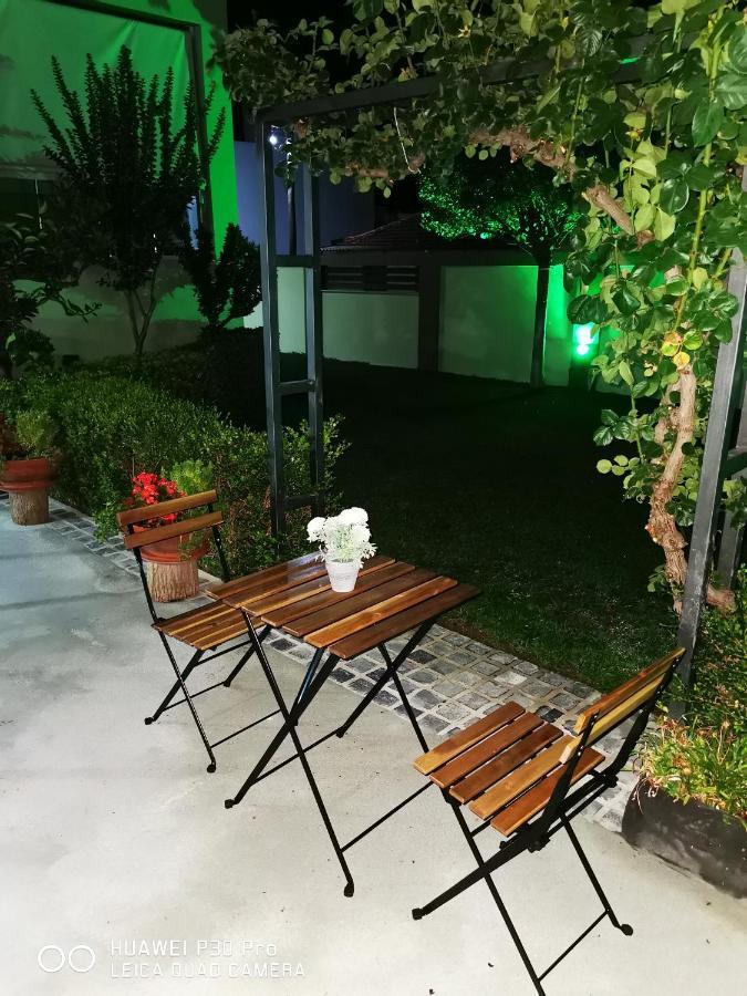 Pall'S Minimal Apartment Néa Péramos Exterior foto